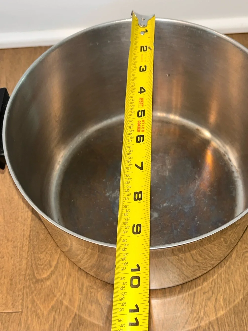 Vintage Revere Ware 6 Quart Stainless Bottom Pot: W/ Lid. 96f